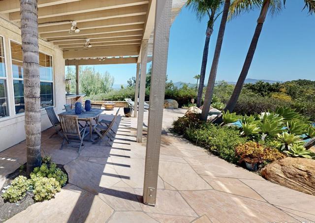 2034 Ridgecrest Place, Escondido CA: https://media.crmls.org/mediaz/fe03344b-6435-400d-a2ff-a7f1c98f2bc9.jpg