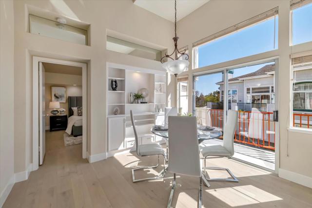 585 Shoal Circle,  CA: https://media.crmls.org/mediaz/fe03f271-1128-4ccf-b8b8-4c487686f63a.jpg