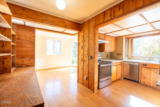 Detail Gallery Image 11 of 33 For 9001 N Highway 1, Mendocino,  CA 95460 - 2 Beds | 2/1 Baths