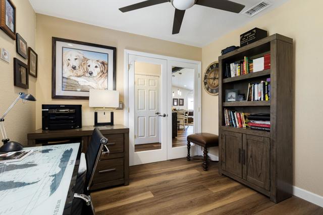 31465 Whispering Palms Trail, Cathedral City CA: https://media.crmls.org/mediaz/fe0583d3-8d6f-458f-9986-061fccd7c1fb.jpg