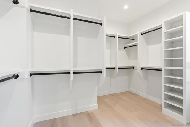 Image 25 of 46 For 1375 Pacific Beach Dr.