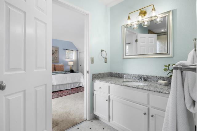 5334 Soquel Drive, Soquel CA: https://media.crmls.org/mediaz/fe05efb3-f613-4db3-9174-cdf2fcdef713.jpg