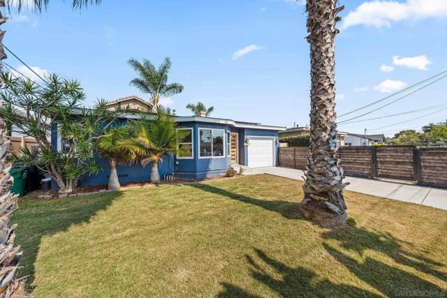 1133 11th Street, Imperial Beach CA: https://media.crmls.org/mediaz/fe06c264-351f-4b2d-be0a-6c63281502c1.jpg
