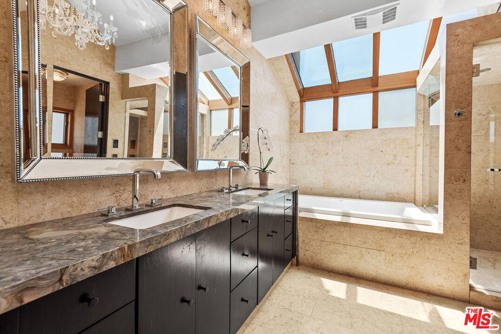 MLS #25616205 image #16