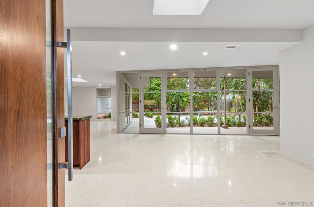 MLS #250030697SD img 8