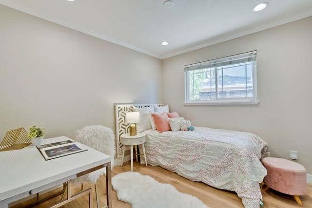 898 La Plata Plaza, Campbell CA: https://media.crmls.org/mediaz/fe099a62-1947-4374-bb4e-4eb62c632eb9.jpg