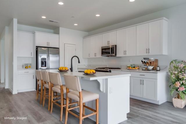 1609 Mauzy Way, El Cajon CA: https://media.crmls.org/mediaz/fe0a14bf-cec4-4a55-9a58-8cf0fd0ae975.jpg