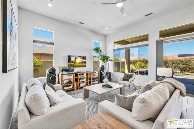 103 Prosecco, Rancho Mirage CA: https://media.crmls.org/mediaz/fe0a5dda-513c-4db7-8372-e81757aa945e.jpg