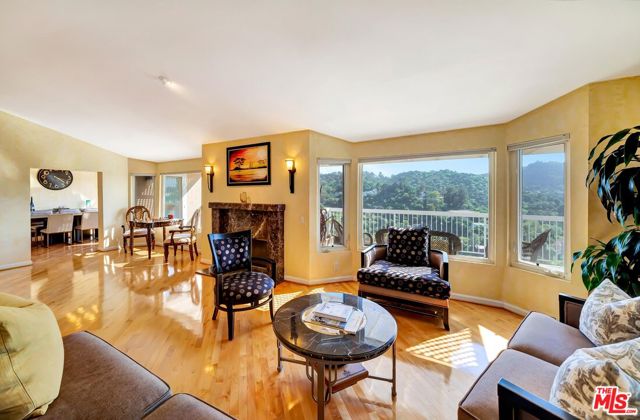 3681 Alta Mesa Drive photo 5