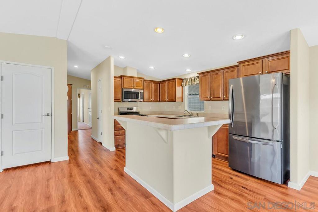 MLS #250039020SD image #7