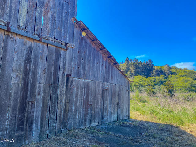 42000 Mountain View Road, Manchester CA: https://media.crmls.org/mediaz/fe0b7ef0-6e94-4bb3-b955-62fe78a48531.jpg