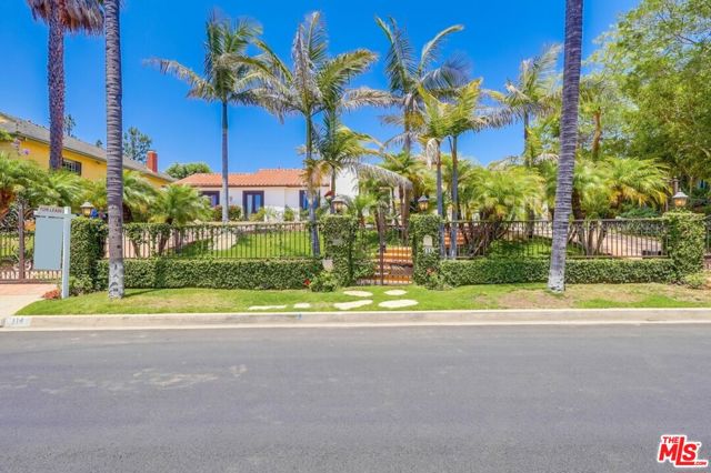 114 S Layton Drive, Los Angeles CA: https://media.crmls.org/mediaz/fe0c7223-b9cd-4609-83e1-696427f0acbe.jpg