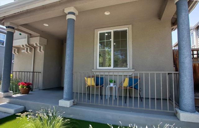 825 S 22nd Street, San Jose CA: https://media.crmls.org/mediaz/fe0ca116-8c8f-4ea7-9c34-f9da27cbdc1c.jpg