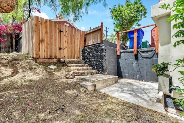 1003 Hayes Ave, San Diego CA: https://media.crmls.org/mediaz/fe0d3ed2-bacd-42c9-bc16-97dfeb638be9.jpg