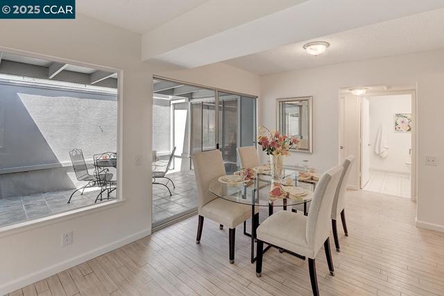 1517 Oakmont, Walnut Creek CA: https://media.crmls.org/mediaz/fe0d5445-c474-4c1a-a939-6d294b707d16.jpg
