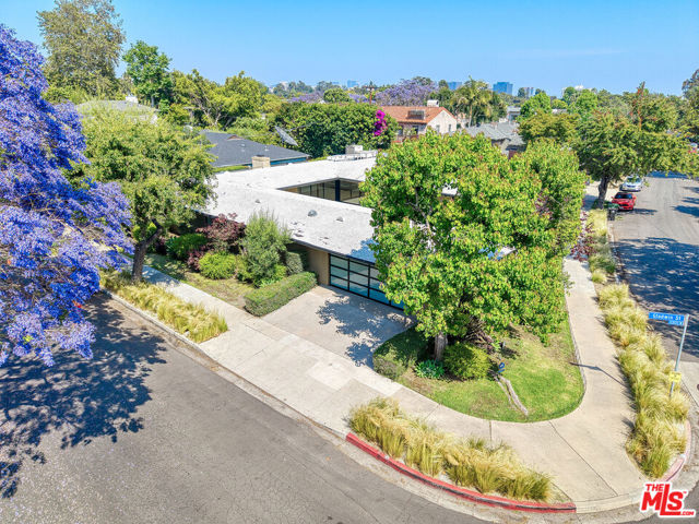 310 Beloit Avenue, Los Angeles CA: https://media.crmls.org/mediaz/fe0fd01e-8896-4b15-8c62-eb203453037c.jpg