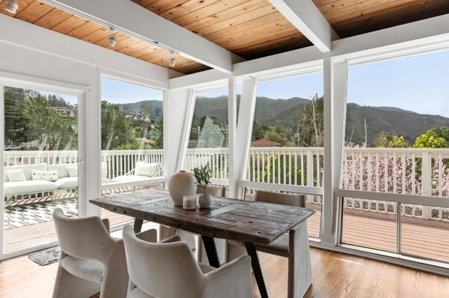 1 Sequoia Way, Pacifica CA: https://media.crmls.org/mediaz/fe100620-8555-48ff-9ef0-7a5652451f40.jpg