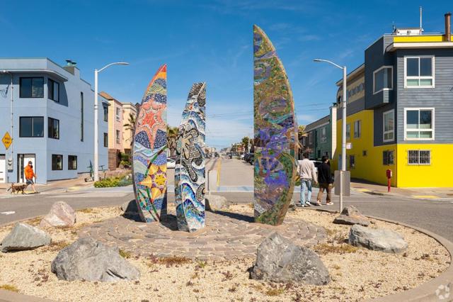 2271 40th Avenue, San Francisco CA: https://media.crmls.org/mediaz/fe1076ee-5caa-4f5b-abc3-382b166cd459.jpg