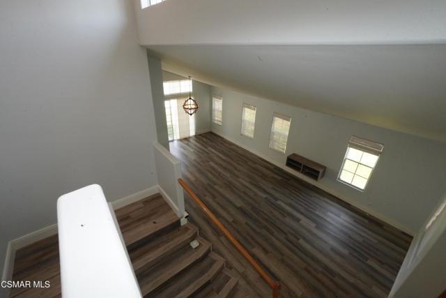 438 Talbert Avenue, Simi Valley CA: https://media.crmls.org/mediaz/fe107b14-065b-48bd-bd82-a8d3c4b9192b.jpg