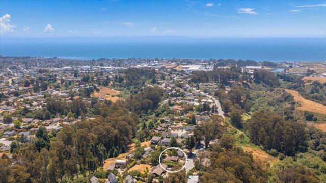 746 Western Drive, Santa Cruz CA: https://media.crmls.org/mediaz/fe1118ee-66f5-48de-bf10-3e473bab4a09.jpg
