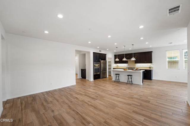 481 Alabama Street, Ventura CA: https://media.crmls.org/mediaz/fe1124f4-48c9-443b-a646-f31f3c6ed41e.jpg
