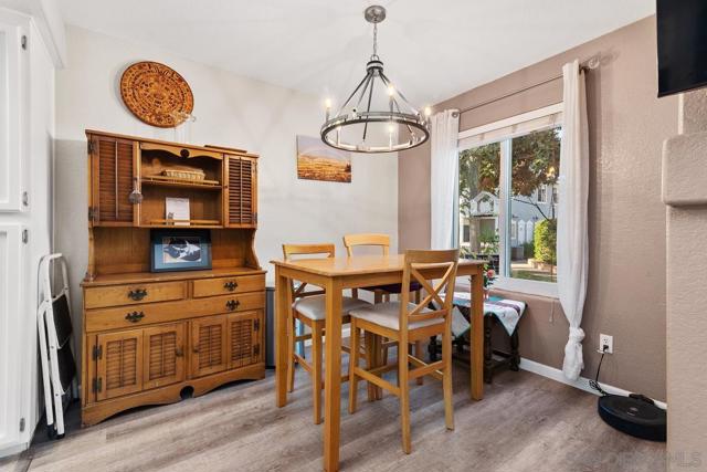 13975 Midland Rd, Poway CA: https://media.crmls.org/mediaz/fe1138a7-3a9b-4763-8f53-8865a8e947d6.jpg