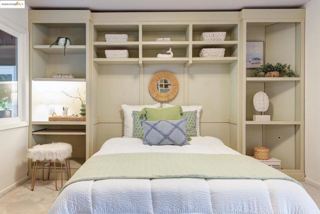 3 Mountain View Pl, Lafayette CA: https://media.crmls.org/mediaz/fe11ff00-01e8-4a97-9666-f96cde3caa86.jpg