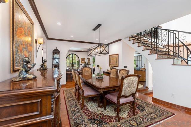 2103 Sunnyside Ave, El Cajon CA: https://media.crmls.org/mediaz/fe12cb5b-9669-47b2-b959-46e6dbe74326.jpg