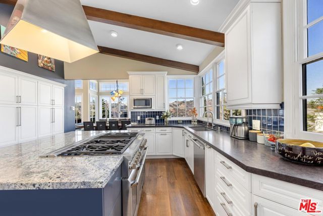 Drew Fenton | 2270 The Terrace Los Angeles CA | MLS: 7163298