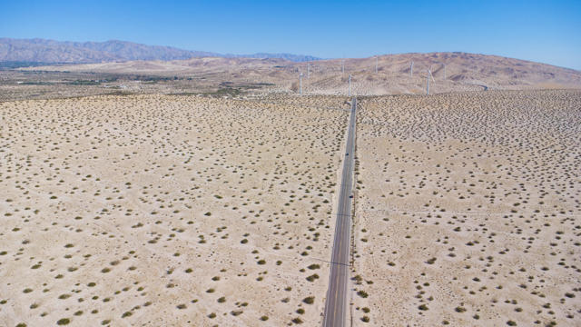 5 .50 Varner Road, Cathedral City CA: https://media.crmls.org/mediaz/fe13f3f6-4852-49b1-b9bb-c7d51f89480b.jpg