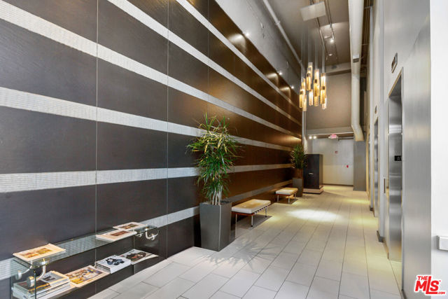 645 W 9th Street, Los Angeles CA: https://media.crmls.org/mediaz/fe145865-0bb6-471a-8a04-88094f8bcfbf.jpg