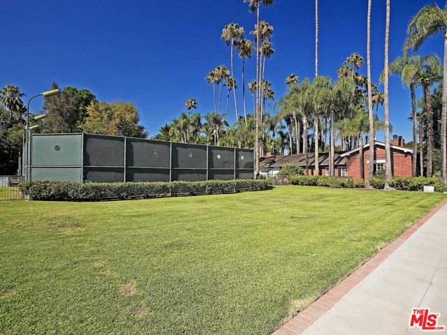 17545 Parthenia Street, Sherwood Forest CA: https://media.crmls.org/mediaz/fe146571-feba-471f-8682-f5e2c25466f1.jpg