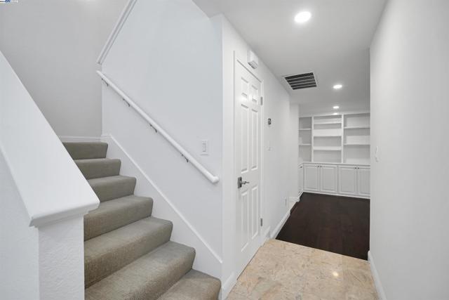 311 Andros Dr, San Ramon CA: https://media.crmls.org/mediaz/fe156797-cc3b-4613-bdaa-38666d2188f9.jpg