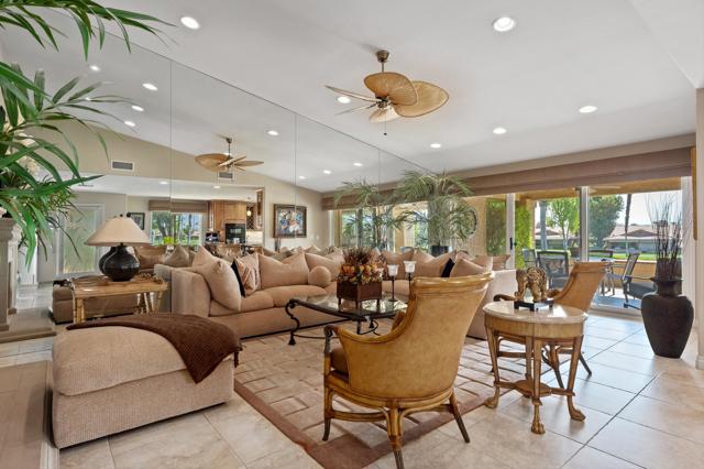 49 Camisa Lane, Palm Desert CA: https://media.crmls.org/mediaz/fe163e02-1dc0-4d35-8e4e-fcbeff4c9c79.jpg