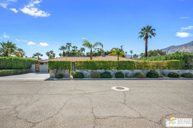 1471 East El Alameda, Palm Springs, CA 92262 | Slideshow Image #3