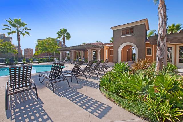 1804 OLIVE GREEN ST, Chula Vista CA: https://media.crmls.org/mediaz/fe1805a3-d960-48bb-8f9f-e4501bf91aa3.jpg