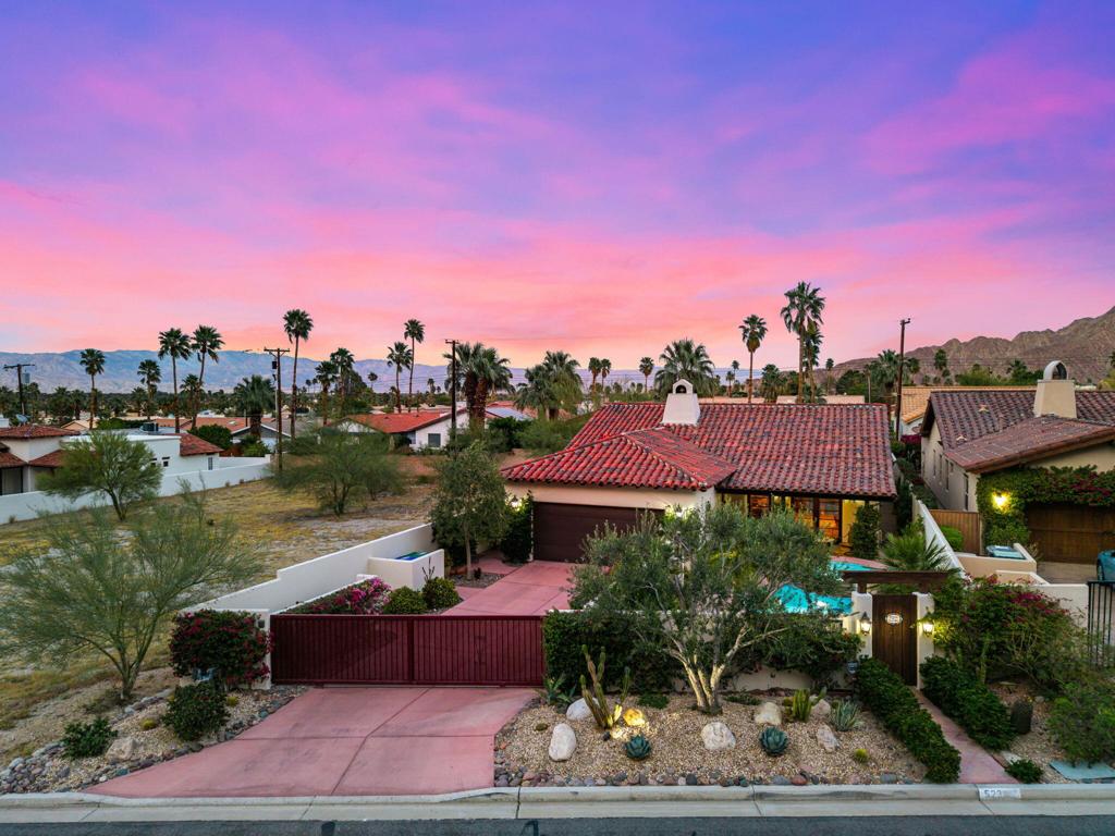 52320 Avenida Montezuma
