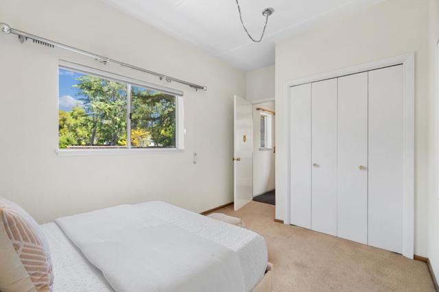17 Oak Street, Los Altos CA: https://media.crmls.org/mediaz/fe18fb17-ce04-497f-8bf9-bd3ea70ef866.jpg