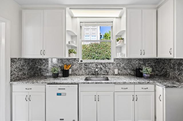 54 Tilton Terrace, San Mateo CA: https://media.crmls.org/mediaz/fe196fbe-816e-41c5-9abf-9b068c6d6cd1.jpg