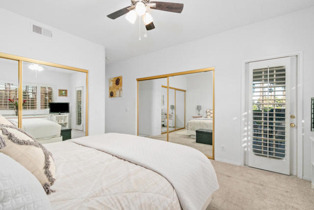 115 Desert Falls Dr. East E Drive, Palm Desert CA: https://media.crmls.org/mediaz/fe19c005-2fa2-4305-8460-38c45de4f964.jpg