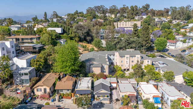 1519 Morton Terrace, Los Angeles CA: https://media.crmls.org/mediaz/fe1ad2f8-e4ff-4604-ad84-19c180dd256e.jpg