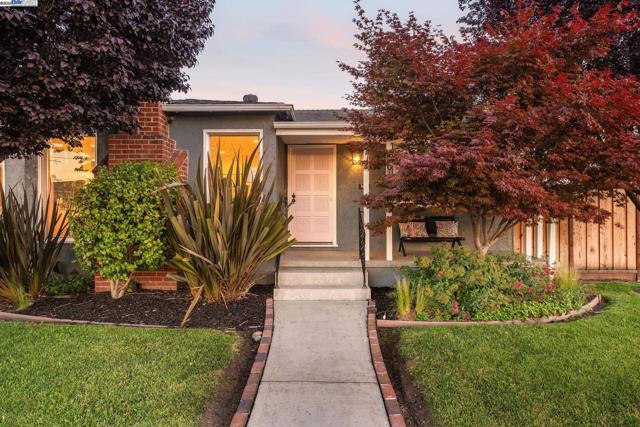 Image 2 of 41 For 1616 140th Ave