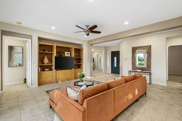 81196 Victoria Lane, La Quinta CA: https://media.crmls.org/mediaz/fe1bc000-159c-4c5d-b00b-9a246ecc374f.jpg