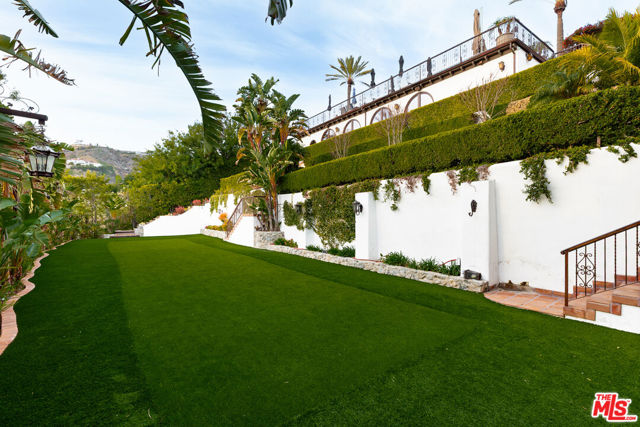 330 Kempton Road, Glendale CA: https://media.crmls.org/mediaz/fe1cdf9d-1d0f-435f-b30a-cbdac4f1fcd2.jpg