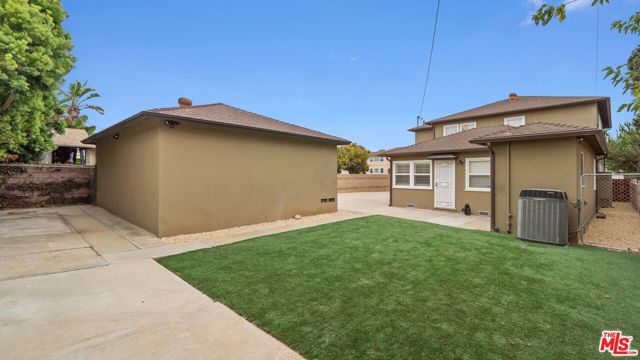 6311 La Tijera Boulevard, Los Angeles CA: https://media.crmls.org/mediaz/fe1d35b4-7420-4482-9301-b59d59aa67d1.jpg