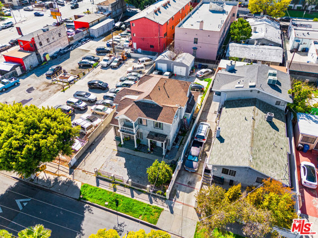 1117 N Alexandria Avenue, Los Angeles CA: https://media.crmls.org/mediaz/fe1d5219-03f4-4853-bf96-85fe08b13311.jpg