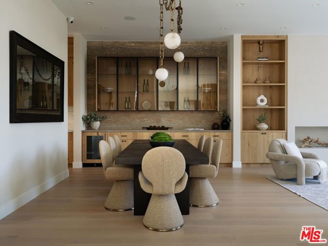23346 Collins Street, Woodland Hills CA: https://media.crmls.org/mediaz/fe1e073c-abe3-4246-b0f4-0da1ad0124db.jpg