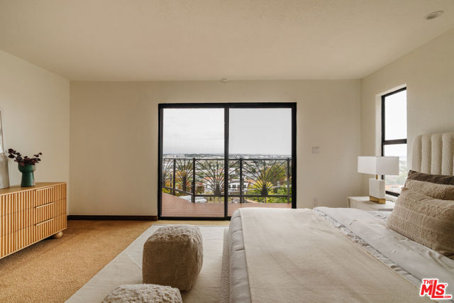 3837 Paseo De Las Tortugas, Torrance CA: https://media.crmls.org/mediaz/fe1e520d-3d45-45bd-8739-655ae587daac.jpg