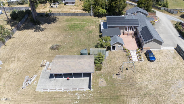 18900 Porterfield Lane, Fort Bragg CA: https://media.crmls.org/mediaz/fe1e6b95-6104-4bd0-9fc8-47d843dff904.jpg