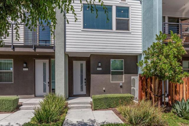 5736 Vibrant Loop, San Jose CA: https://media.crmls.org/mediaz/fe1e70aa-24ba-4c23-b848-56a6fab7ba46.jpg
